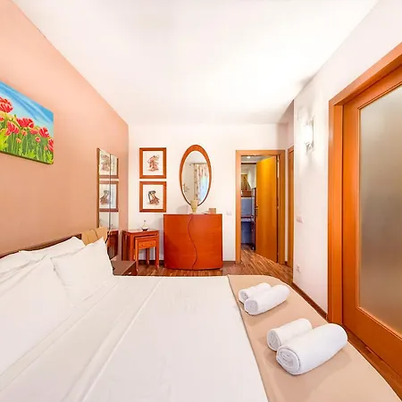 Megan By Hello Homes * Sitges