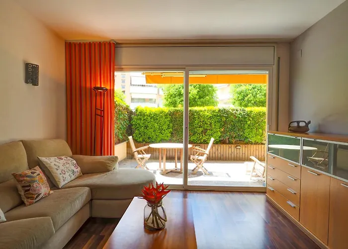 Megan By Hello Homes *